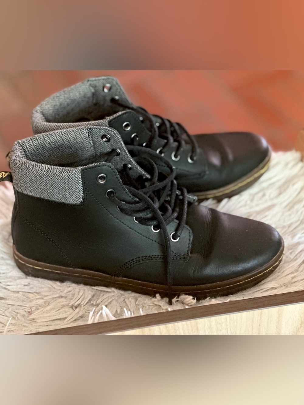 Dr. Martens Maelly Black Leather Padded Collar Boots Women's Size 9